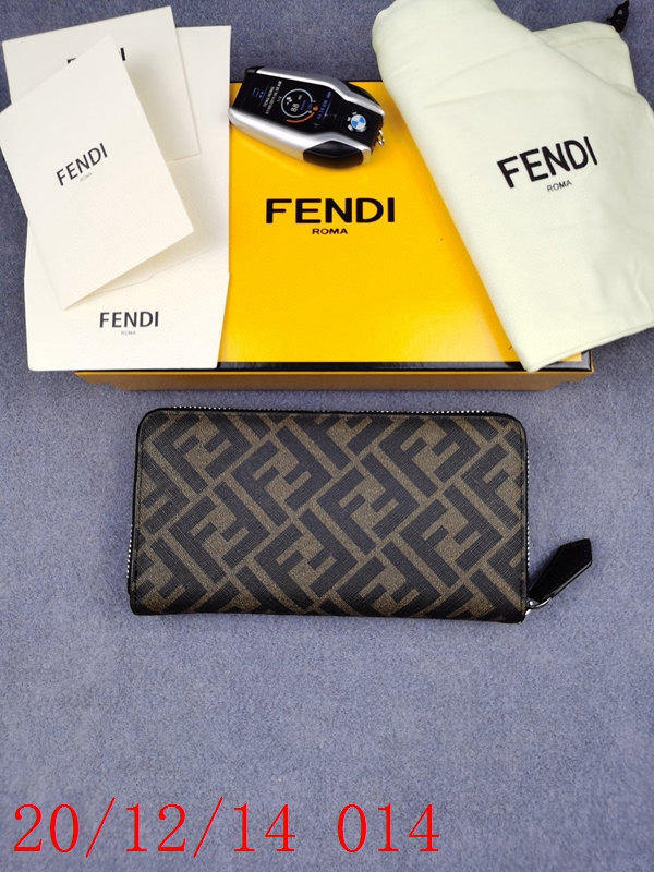 超激安ブランド財布偽物背面デザイン